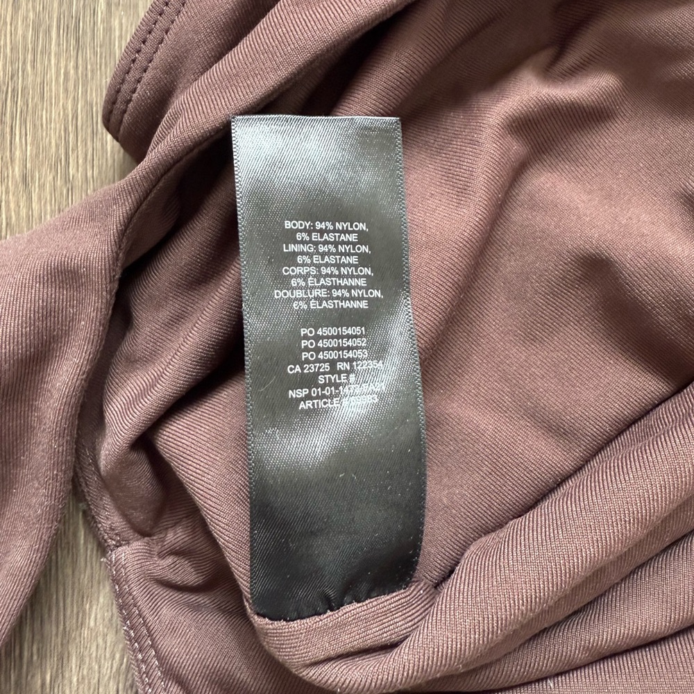 Aritzia Babaton Bodysuit - Picture 4 of 4